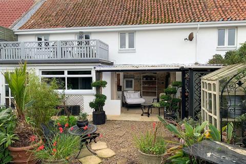 3 bedroom cottage for sale, La Rue Du Pontlietaut, Jersey JE2