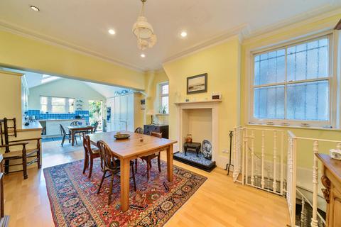 5 bedroom semi-detached house for sale, Annesley Road, Blackheath