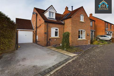 3 bedroom link detached house for sale, Aspen Close, Pickering YO18