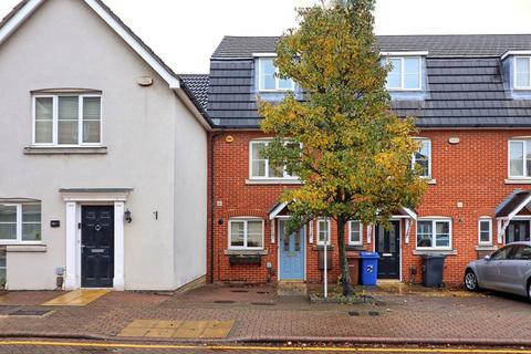 4 bedroom townhouse for sale, Hedingham Road, Grays RM16