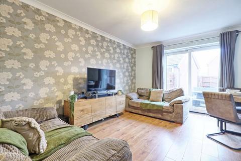 4 bedroom townhouse for sale, Hedingham Road, Grays RM16