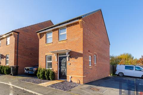 3 bedroom detached house for sale, Newport PO30