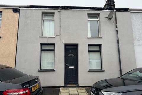 2 bedroom terraced house to rent, Nightingale Street, Abercanaid, CF48