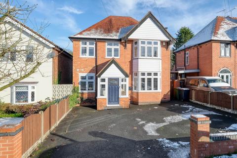 3 bedroom detached house for sale, Birchfield Road, Webheath, Redditch B97 4NQ