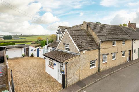 3 bedroom semi-detached house for sale, Silver Street, Bedford MK43