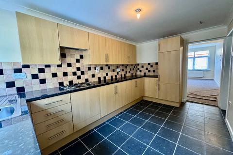 3 bedroom terraced house for sale, Woodland Terrace, Aberbeeg, NP13