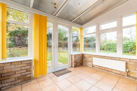 2 bedroom detached bungalow to rent, The Paddocks, Norwich, NR6