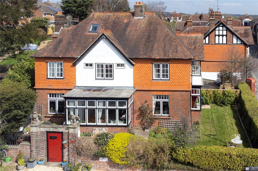 The Green, Wiltshire SN8 4 bed semi-detached house for sale - £750,000