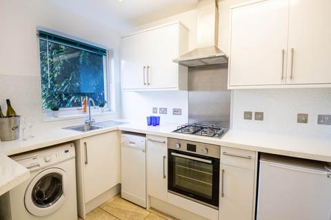 5 bedroom house to rent, Ulcombe Gardens, Canterbury, Kent