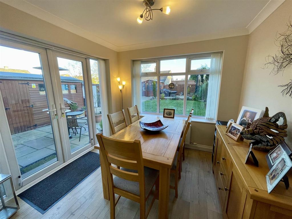 Garden Room/Dining Room