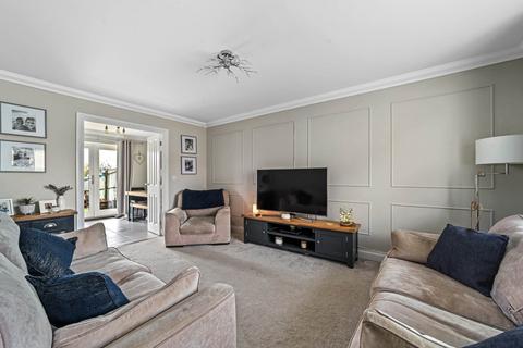 6 Fox Earth Close, Capel St Mary, Ipswich, IP9 2PF