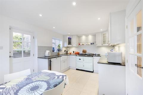 Centenary Cottage Gardner Road, Southwold, IP18 6HJ