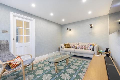 Centenary Cottage Gardner Road, Southwold, IP18 6HJ