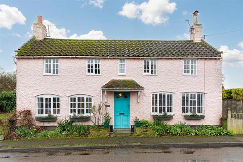 3 bedroom cottage for sale, Chapel Road, Halesworth IP19