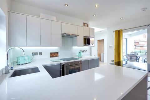 3, White Point Eversley Road, Southwold, IP18 6AW