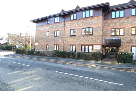 1 bedroom flat for sale, Waldegrave Gardens, Upminster RM14