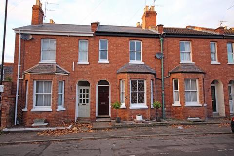 2 bedroom terraced house to rent, Rosefield Street, Leamington Spa, Warwickshire, CV32