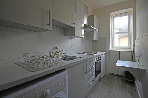 2 bedroom flat to rent, Bayne Street, Stirling, FK8