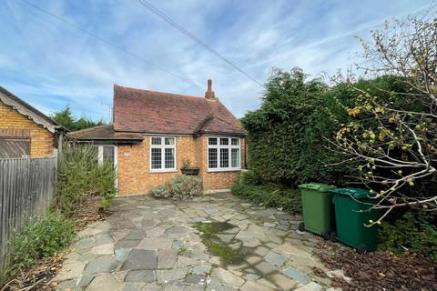 2 bedroom detached bungalow for sale, 271 Feltham Hill Road, Ashford, Middlesex, TW15 1LT