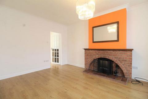 3 bedroom semi-detached house to rent, Princess Avenue, Beeston, Nottingham, NG9 2DH