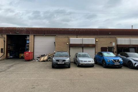 Industrial unit to rent, Edmonton N18