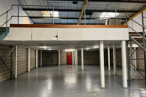 Industrial unit to rent, Edmonton N18