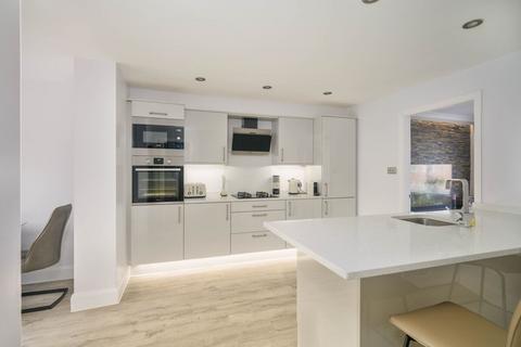 16 Brandy Carr Road, Kirkhamgate, Wakefield, WF2 0RS