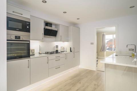 16 Brandy Carr Road, Kirkhamgate, Wakefield, WF2 0RS