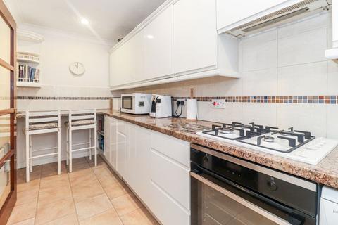 Ruby Cottage, 3 Chipperfield Road, Bovingdon, Hemel Hempstead, HP3 0JN