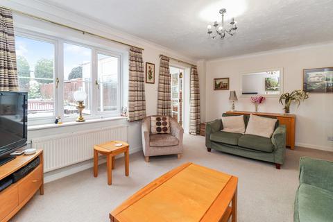 Ruby Cottage, 3 Chipperfield Road, Bovingdon, Hemel Hempstead, HP3 0JN