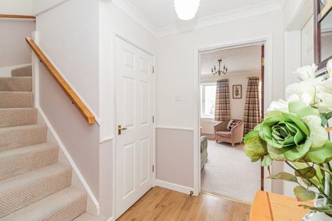 Ruby Cottage, 3 Chipperfield Road, Bovingdon, Hemel Hempstead, HP3 0JN