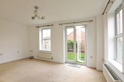 3 bedroom semi-detached house to rent, Winter Gardens Way, Banbury OX16