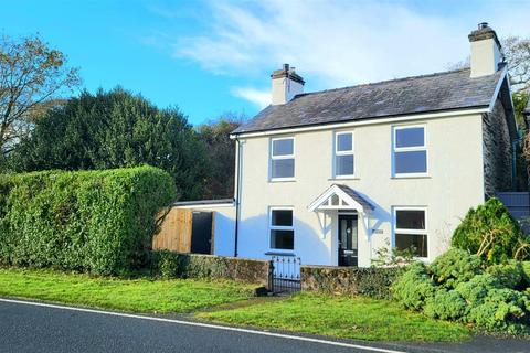 3 bedroom detached house for sale, Ael Y Bryn, Ynys