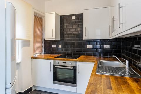 2/2 Heriot Bridge, Edinburgh, EH1 2HR