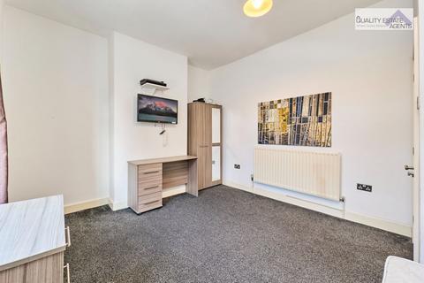 1 bedroom in a house share to rent, RM 5, Downey St, ST1 3BY, Stoke-on-Trent ST1