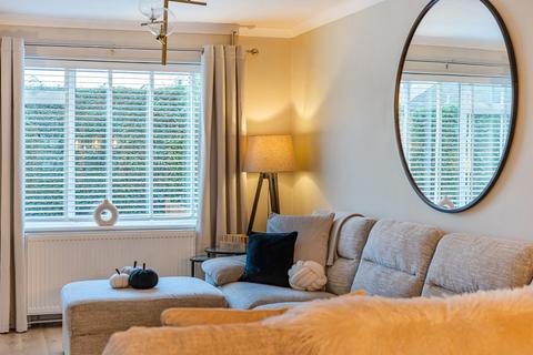 27 Elm View, Ash, Aldershot, GU12 6AL