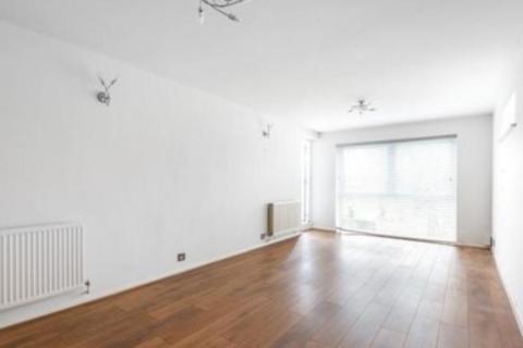 2 bedroom flat to rent, Foxgrove Road Beckenham BR3