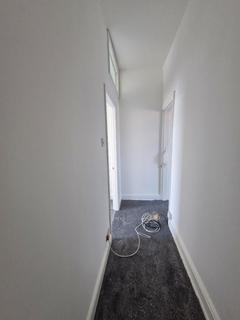 2 bedroom terraced house to rent, Huxley Street, Oldham