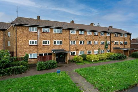 2 bedroom apartment to rent, Underacres Close, Hemel Hempstead