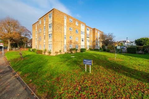 2 bedroom flat for sale, Thicket Crescent, Sutton