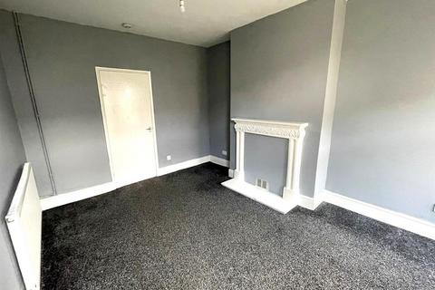 2 bedroom house to rent, Cyprus Street, Hull