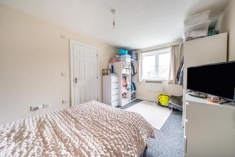 2 bedroom flat for sale, Slough,  Berkshire,  SL2