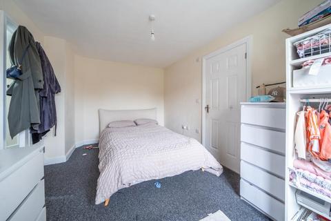 2 bedroom flat for sale, Slough,  Berkshire,  SL2