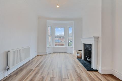 3 bedroom terraced house for sale, Park Grove, Off Huntington Road