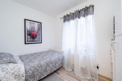 1 Relko Gardens, Sutton, SM1 4TJ