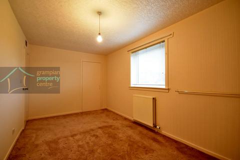 27 Castlehill Road, IV32 7JZ