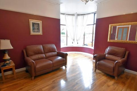 4 bedroom end of terrace house for sale, Milner Avenue, Bury BL9