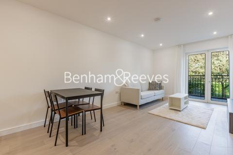 2 bedroom apartment to rent, Distillery Road, Hammersmith W6