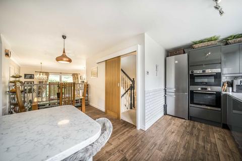 3 Old Bellgate Place, London, E14 3SW