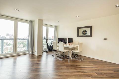 2 bedroom flat for sale, Limeharbour, London E14